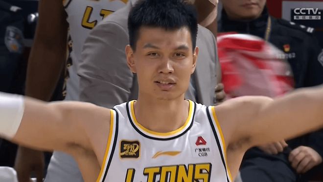 CBA头号恶汉，亚冠赛场干伤男篮对手球星亚洲杯MVP！