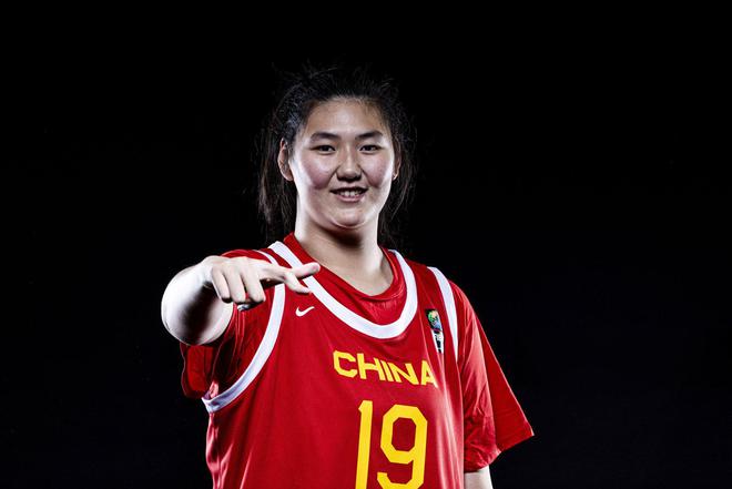 拿什么限制我张子宇半场5分钟7中6砍最高12分加3板 正负值+12