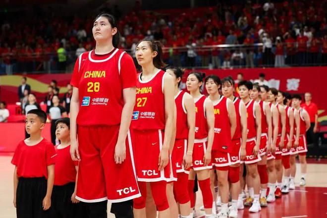 双杀日本！替补9分钟9中8砍16分，张子宇让日本女篮徒叹奈何！