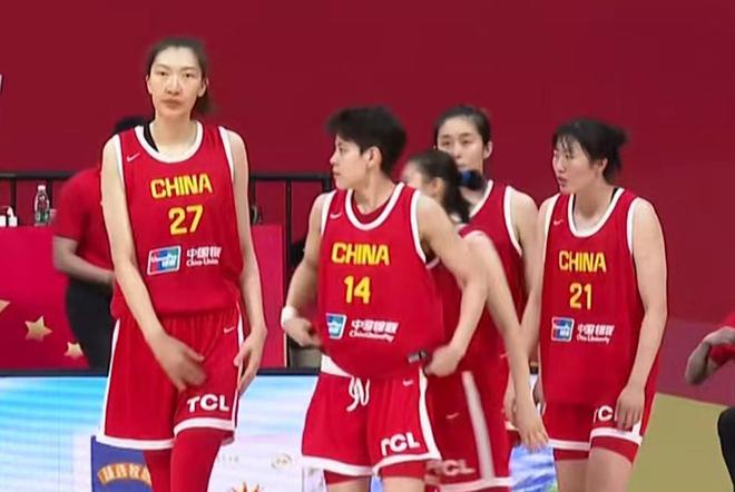 中国女篮32分大胜日本，张子宇9分钟16+4，王思雨17分杨舒予9+7+4