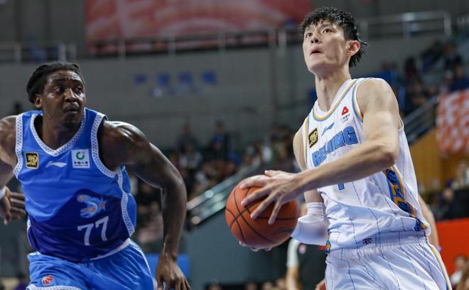冲击NBA没戏！曝曾凡博下赛季留守北京首钢，携手周琦冲击总冠军