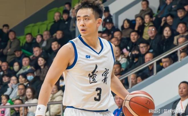 狂轰25比0掀翻对手！辽篮29分大胜获三连胜：小韩德君砍下20分！