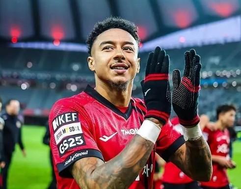 林加德昨日跟随首尔队飞抵上海，备战明天与申花队的亚冠比赛