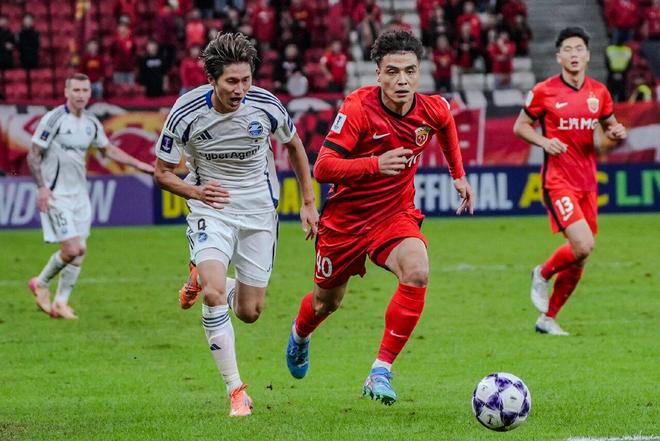 沪媒：不应苛责中超队消极应对亚冠，中超跨年才能解决问题