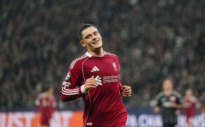 争议？利物浦头牌空门不传遭狂批！1.36亿新援首球落空+暴怒摊手