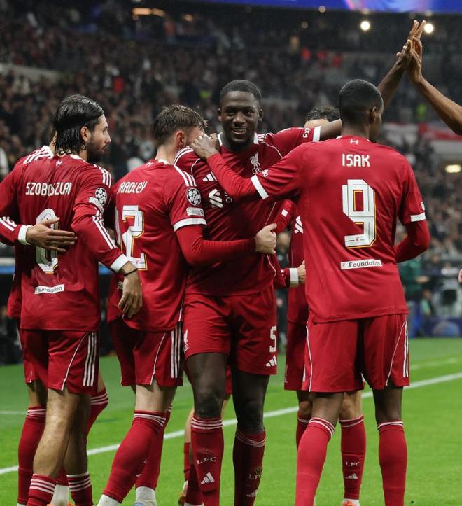 亿元先生助攻双响，埃基蒂克创历史，利物浦5-1法兰克福终结4连败