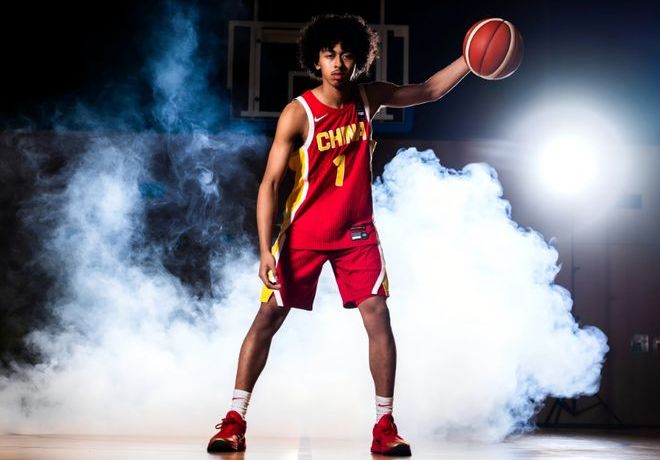 混血朱正回国打全运会：晒照从美国返回上海 刚打两场OTE比赛