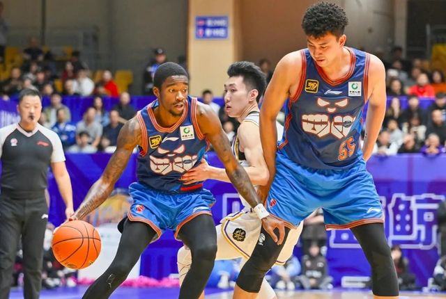 CBA最新消息！广东宏远第四外援确定，王薪凯离开新疆男篮