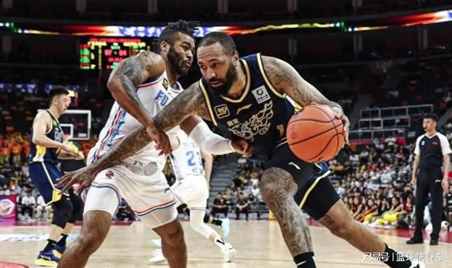 籃協又開出重磅罰單！CBA兩隊合計被罰120萬：廣東被追罰60萬！