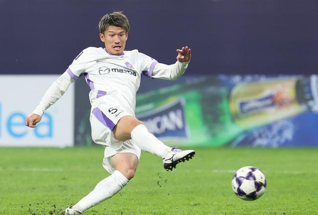 广岛前锋：在艰难的情况下能拿下一场平局很欣慰，感谢远征军