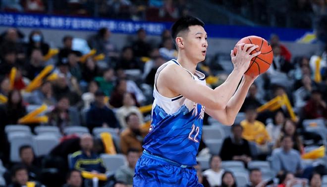 又受傷了！CBA昔日頂級(jí)前鋒成玻璃人，拿到四年大合同