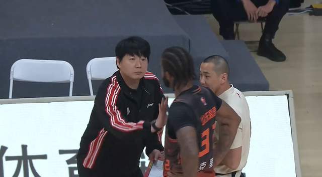 央视不播！今晚7:35，山东主场斗总冠军，邱彪拼首胜，谨防被爆冷