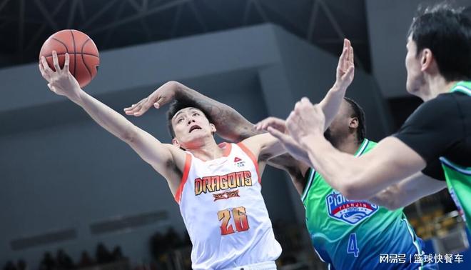 14投狂轰34分6板！CBA又杀出一天才后卫：国家队会有他一席吗？