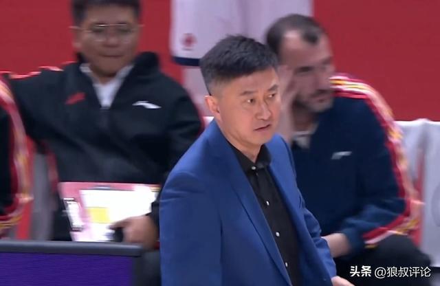 杜锋：第3节6个失误对我伤害太大 职业联赛成绩不好主帅下课很正常