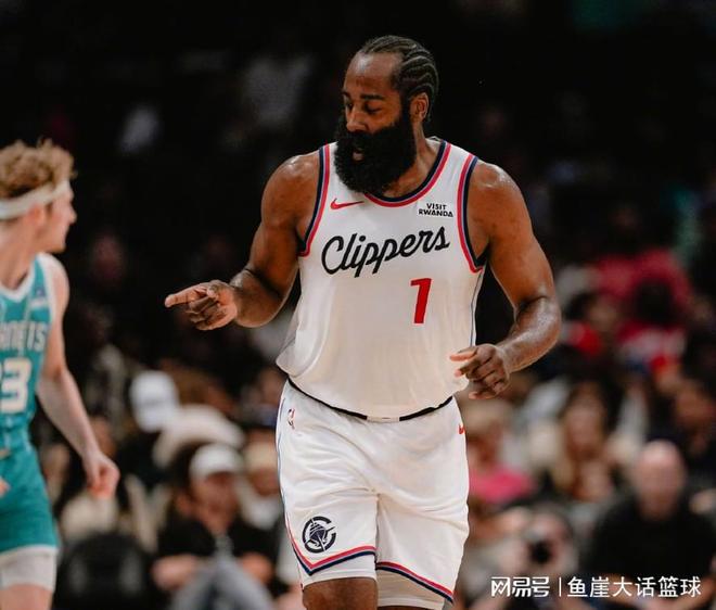 快船完勝！哈登55+7狂刷7紀(jì)錄，湖人舊將終于回暖，保羅選擇正確