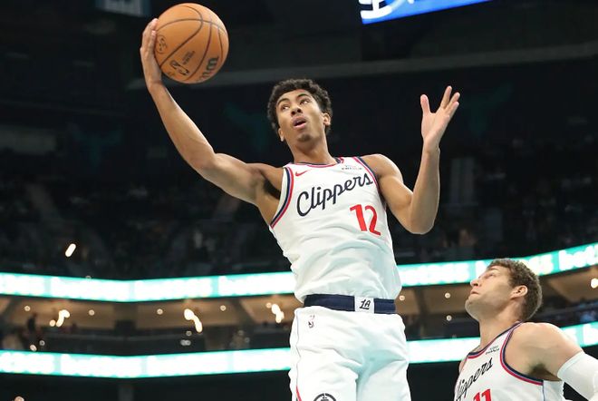 進步還是有的！快船后場新星即使狀態(tài)不佳也能在防守端起到效果？