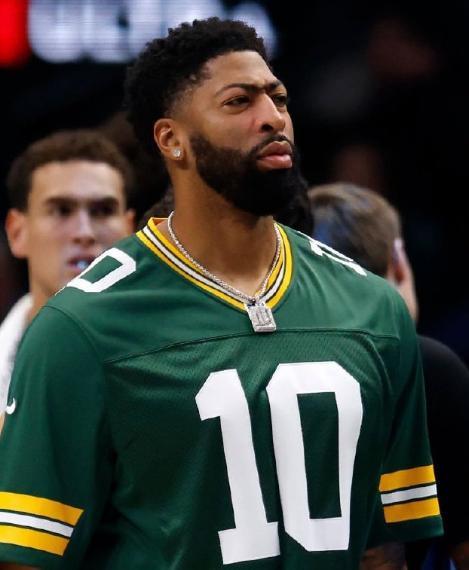 美記：獨(dú)行俠考慮交易安東尼-戴維斯，但歐文不會(huì)被交易！