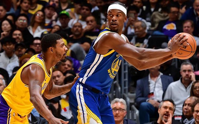 “东里”赢了数据输了比赛，湖人距离争冠还差个浓眉