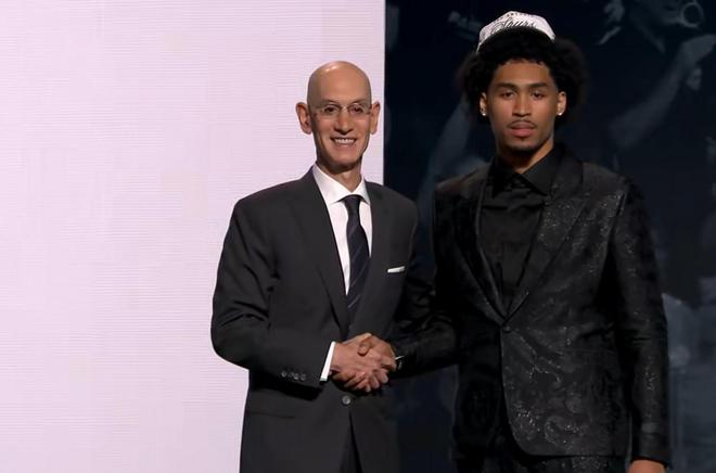 2025NBA选秀大会：马刺用榜眼签选中罗格斯大学后卫迪伦-哈珀