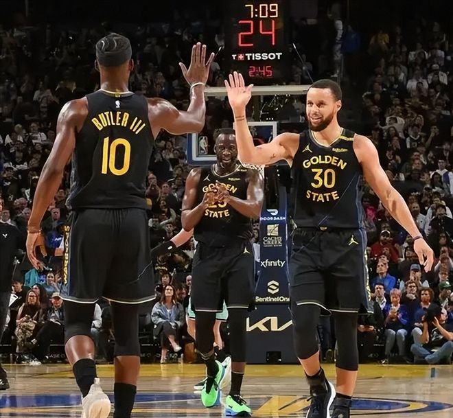 勇士队重返争冠行列，真的就差一个维金斯