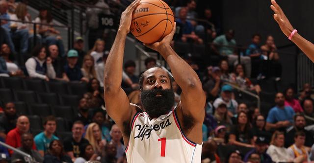 夢回巔峰！哈登首節(jié)狂飆27分刷新快船隊(duì)史單節(jié)得分紀(jì)錄