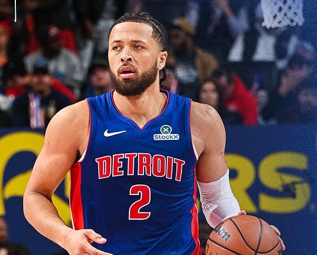 鞏固?hào)|部第一！坎寧安32+10活塞險(xiǎn)勝綠軍 布朗懷特合砍65分