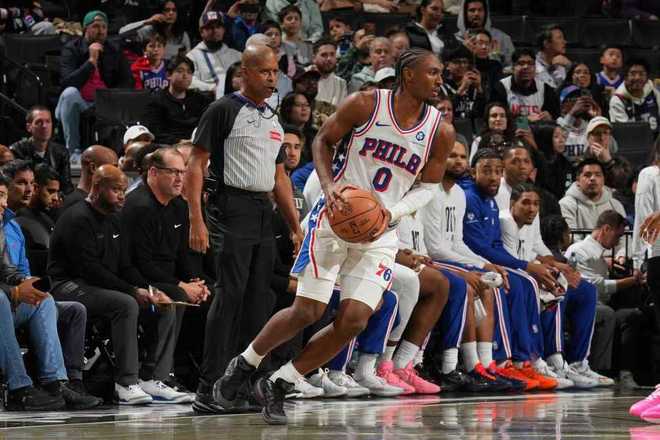 恩比德轮休76人大胜送篮网6连败垫底 马克西26+6+7乌布雷单节22分