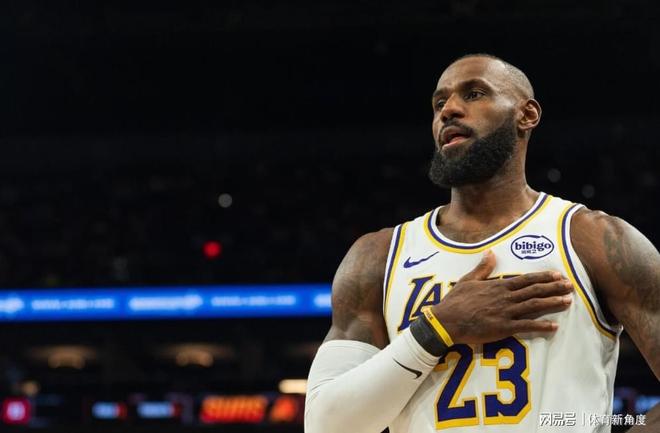 驚爆！交易大戲閃亮登場！3換1，湖人這是盯上哪位大咖了……