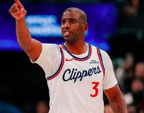 保羅場均2.3分1.8籃板3.6助攻，昔日英雄淪為快船的負擔？