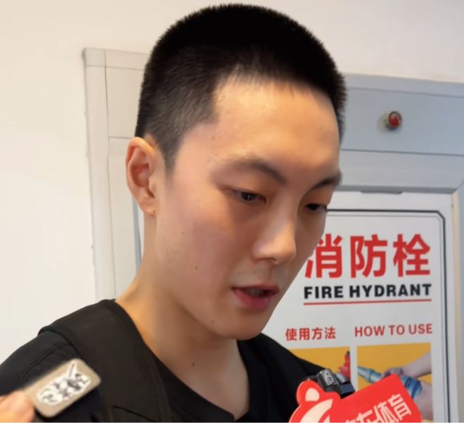 广东被横扫后私下采访！胡明轩大谈遗憾不满成绩，徐杰表达自责！