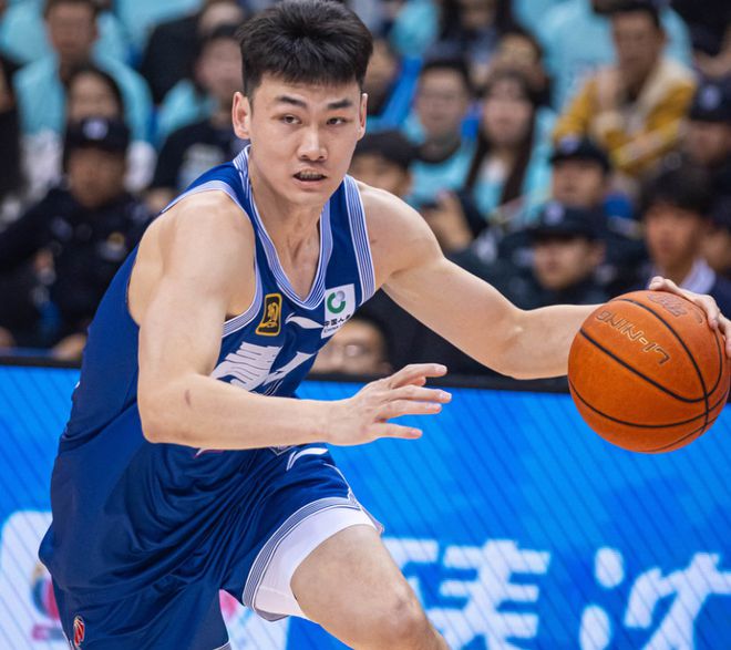 9中6砍21分！关键时刻吃T导致局势瞬间扭转，你距离英雄就差一步