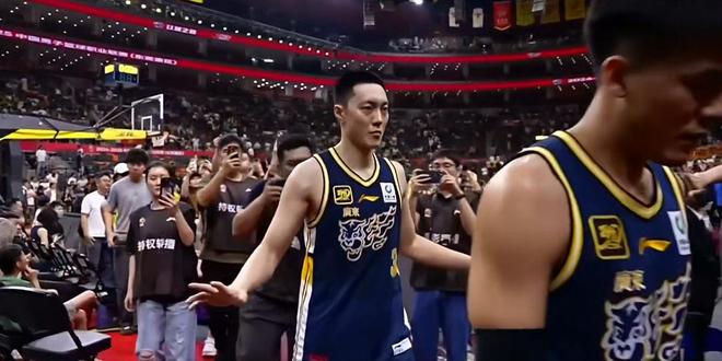 续约突变！广东神秘操作锁定关键人物，竞争对手措手不及