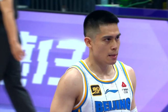 CBA：朱松玮17分眉骨开，曾凡博3三分进四强，陈国豪11分