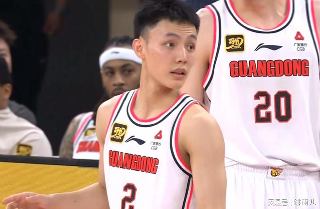 逼广东队交易徐杰？CBA顶级锋线有望上位，男篮国家队最强大侧翼
