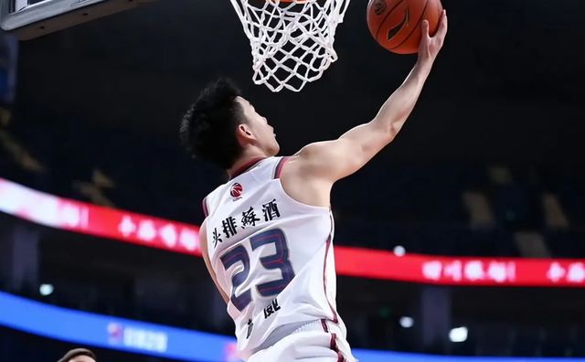 CBA最新消息！林葳或離開(kāi)南京同曦，寧波更換主帥，山東續(xù)約劉毅