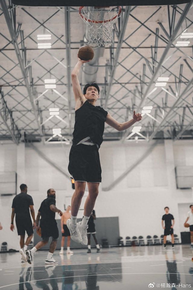 20岁生日快乐！杨瀚森被NBA首轮秀选中，中国篮球姚明易建联之后第三人｜封面头条