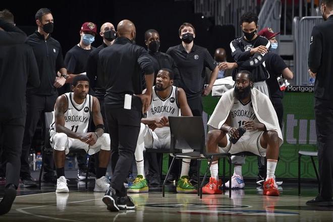 KD：在籃網(wǎng)只有我和納什是全身心投入 其他人似乎并非如此