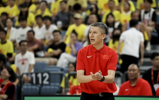 中国男篮拒绝爆冷！全力击败韩国，张镇麟回归首秀，央视直播