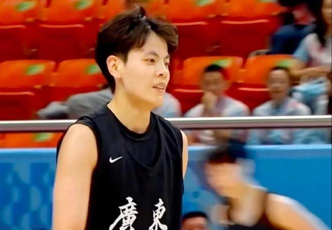 随着四川女篮42分大胜！全运会决赛对阵出炉，广东女篮众国手争冠