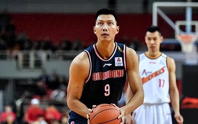 杜锋神调度藏隐患！广东赢球却暴露致命伤，辽宁输得一点都不冤