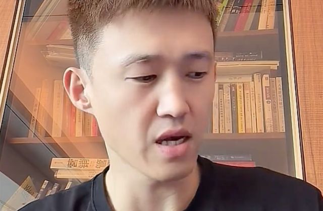 战友情！周鹏直播谈起易建联：大哥永远是大哥，私下都有沟通联系