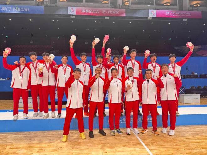 济南篮球新力量！张博源出色发挥助力山东男篮U18队十五运会摘银