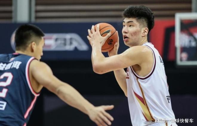 全場0次出手砍16分5板！男籃天才中鋒殺紅眼：姚明看了都直搖頭？