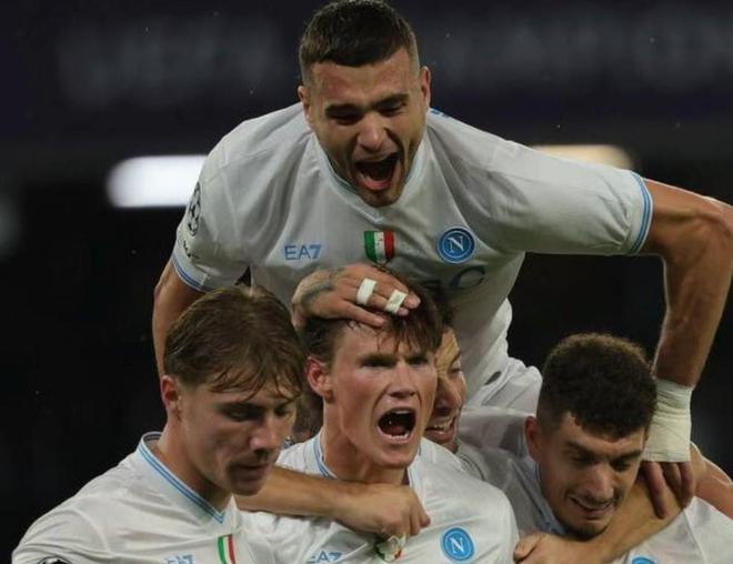 大腿級別，自加盟那不勒斯后麥克托米奈參與進球數意甲中場第1