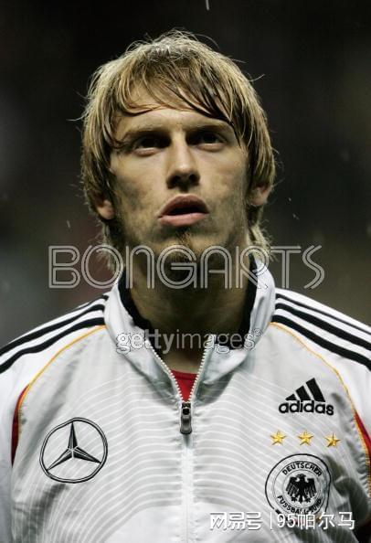 曇花一現的天才，14歲拒絕拜仁，19歲拒絕英格蘭，27歲拒絕點球