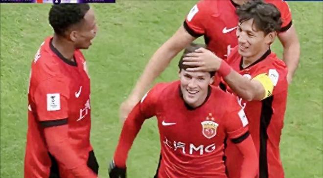 1-3潰敗韓國！中超冠軍淪為笑話，球迷：臉都不要了！