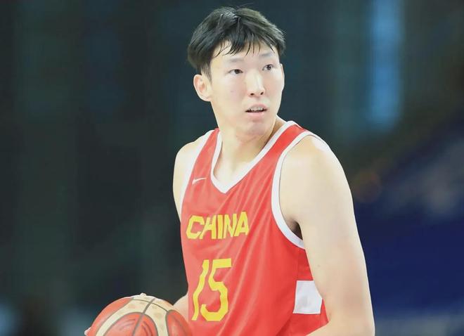 3大內線優勢+2個關鍵變數！周琦回歸首戰韓國，中國男籃迎考驗