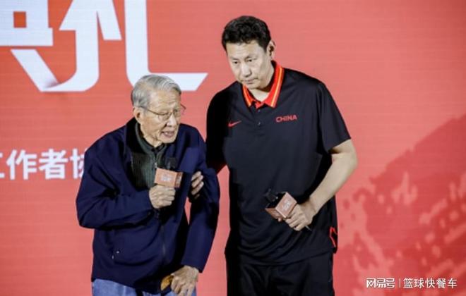 男籃輸球夜再迎一噩耗！前國(guó)家隊(duì)主教練去世：曾是奧運(yùn)旗手第一人