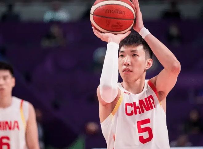 中國男籃76-80韓國！球員評分：4人滿分，1人良好，4人不合格