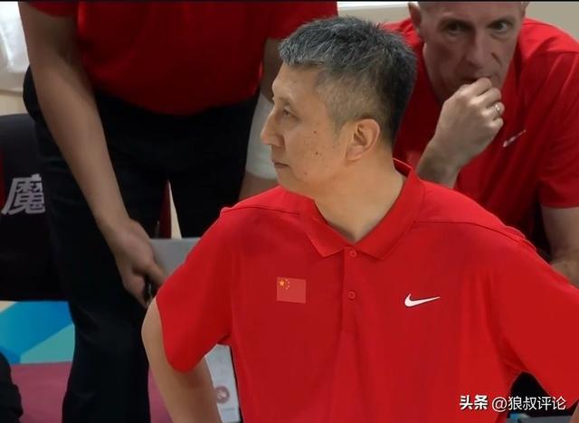 不滿意！中國(guó)男籃主場(chǎng)不敵韓國(guó) 球迷沖爆官方社媒吐槽“復(fù)古籃球”